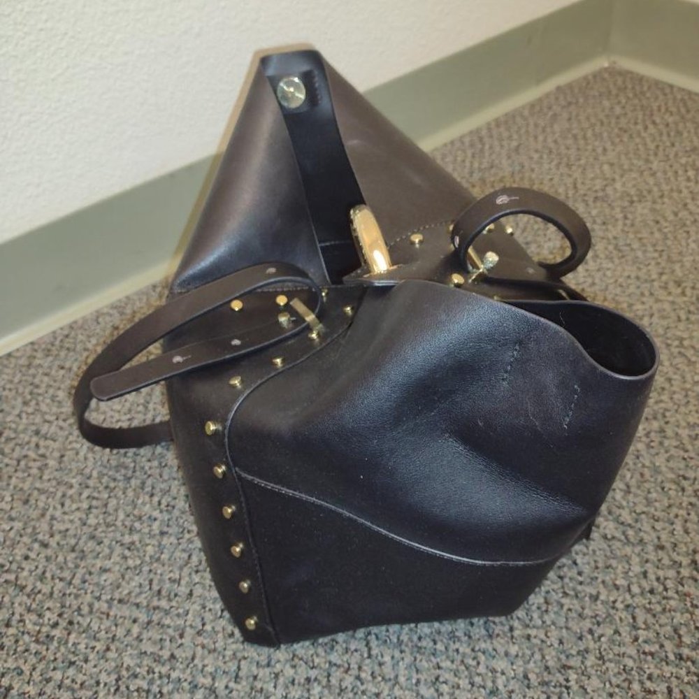 Black Purse
